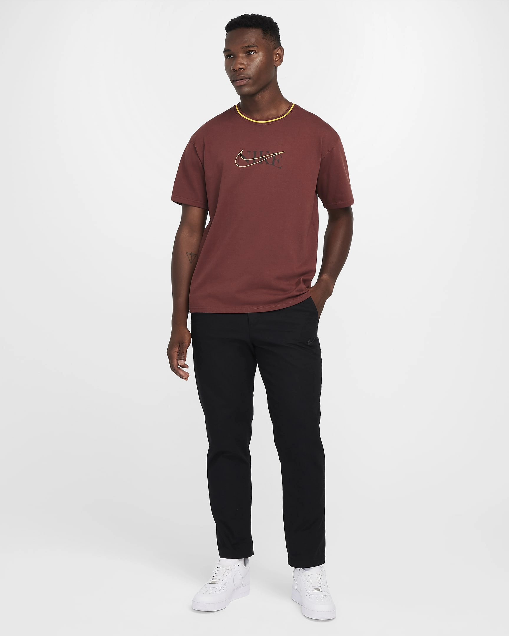 Nike Sportswear Max90 T-skjorte: Uslåelig komfort, tidløs stil, og ubegrenset selvtillit – for hver dag!