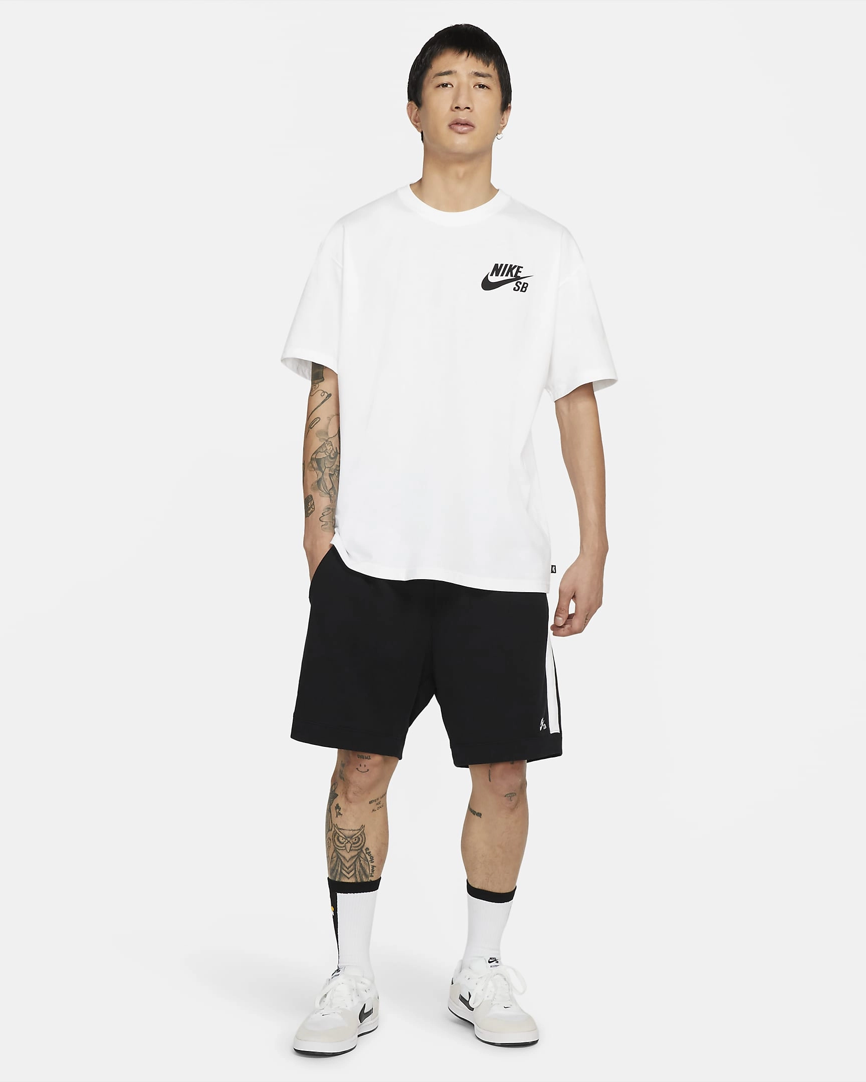 Nike SB Logo Skate T-skjorte: Kjenn friheten, kjør stilen, erobre betongen med letthet!